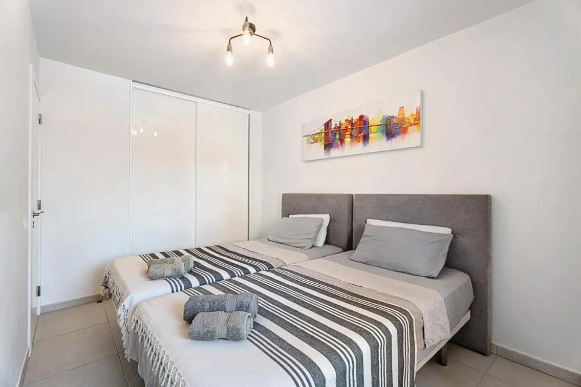 Apartamento De Lujo En Torre Del Sol, Playa De Las Americas Арона Экстерьер фото