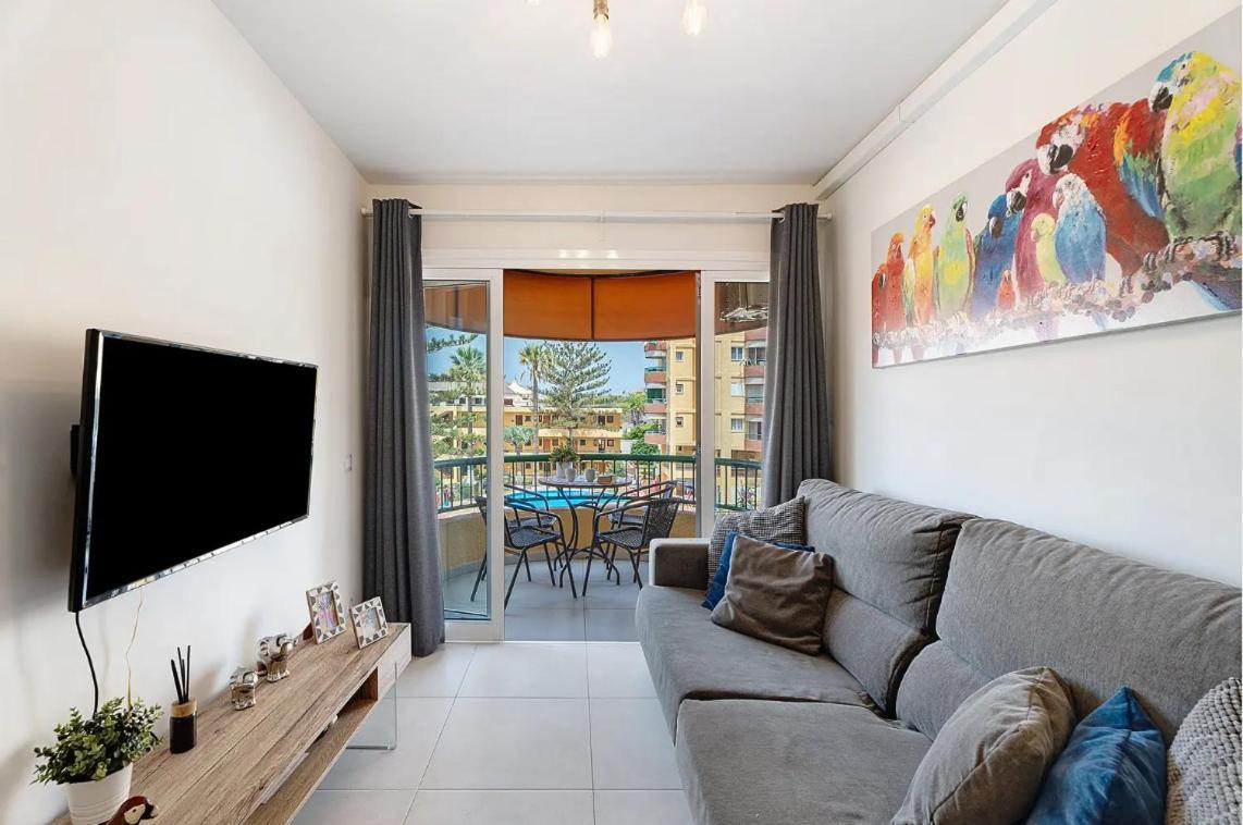 Apartamento De Lujo En Torre Del Sol, Playa De Las Americas Арона Экстерьер фото